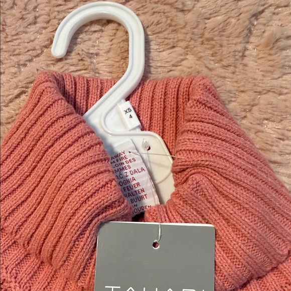 Tahari Coral Cable Knit Sweater for Kids - Picture 5 of 7